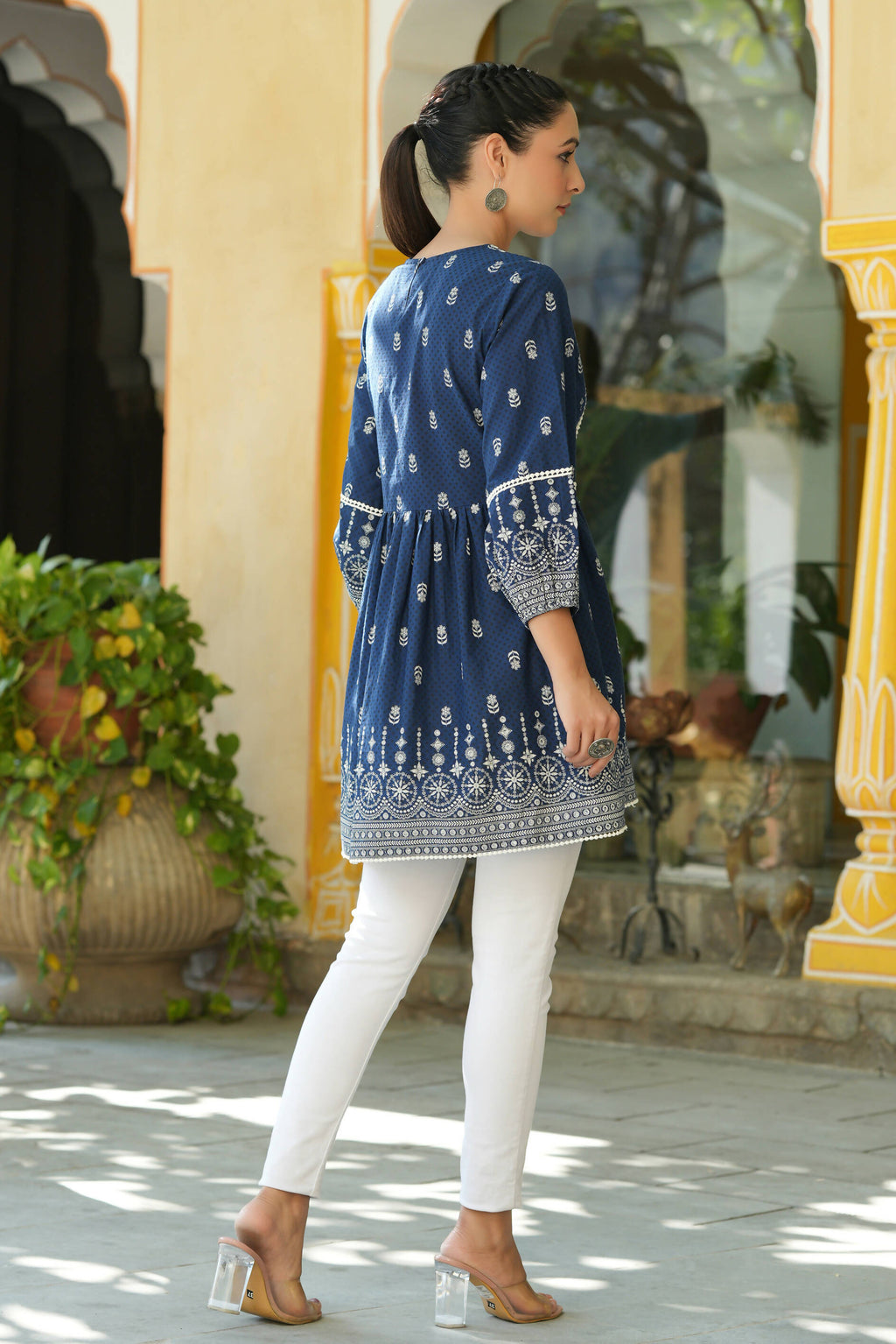 Juniper Women's Indigo Cambric Placement Printed Tunic | Grocsy