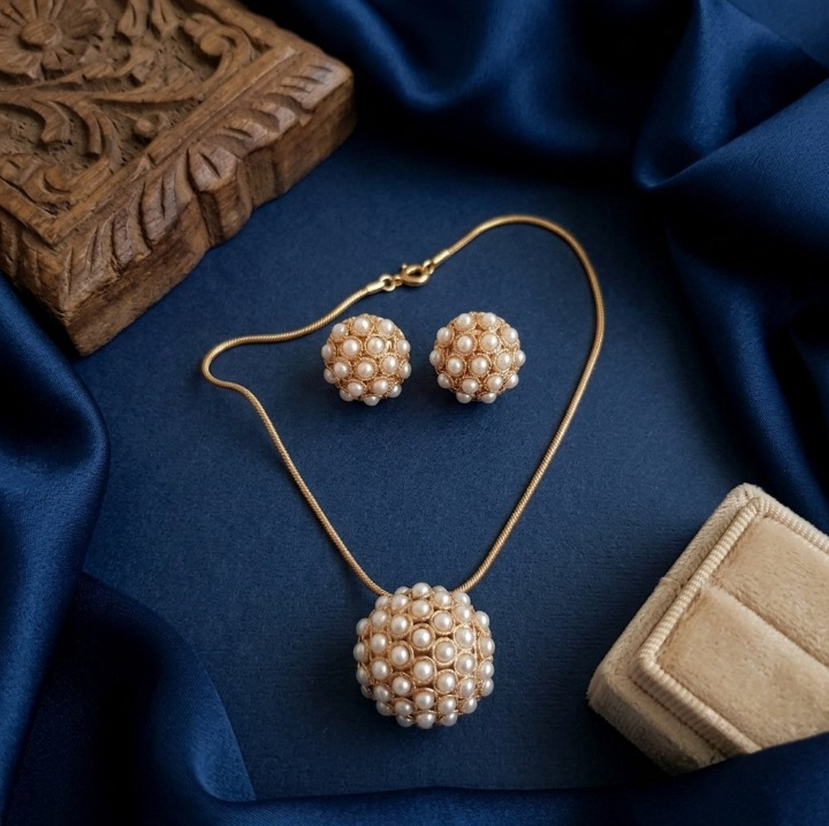 Jewel City Antique Gold Plated White Pearl Pendant Set With Earrings |Festival Jewelry | Grocsy