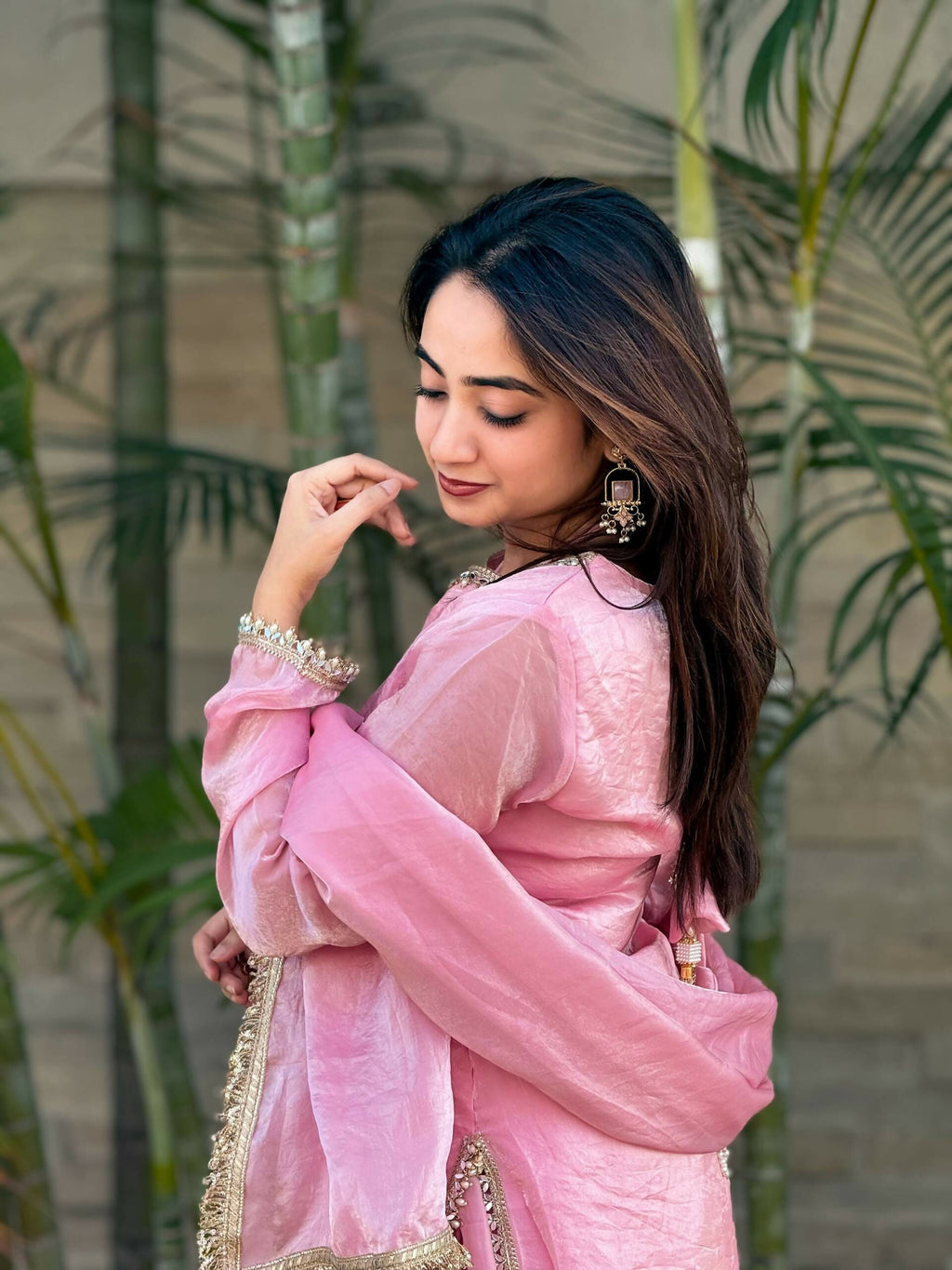 Teeya Creation Womens New Festive Wear Hand Made Real Mirror Pal Moti Lace Baby-Pink Kurta Set | Grocsy