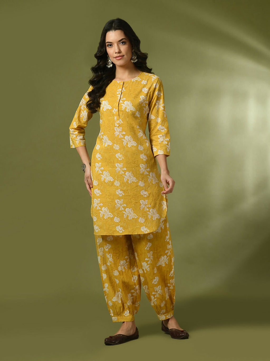 Myshka Women's Yellow Printed Cotton Round Neck Party Tunic With Trousers Co-ord set | Grocsy