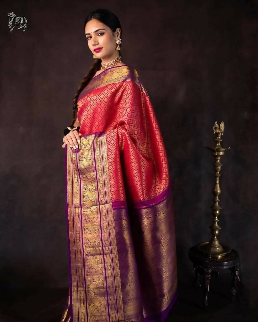 DEIANA'S Beautiful Designer Golden zari Soft Lichi Silk Saree - Red | Grocsy