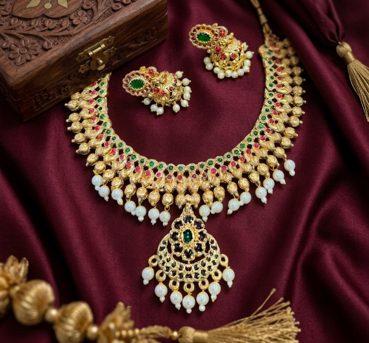 Jewel City Gold Plated South Indian Temple Traditional Indian Jewelry Set Bollywood Style Bridal Wedding Choker Set Festive Wear | Grocsy