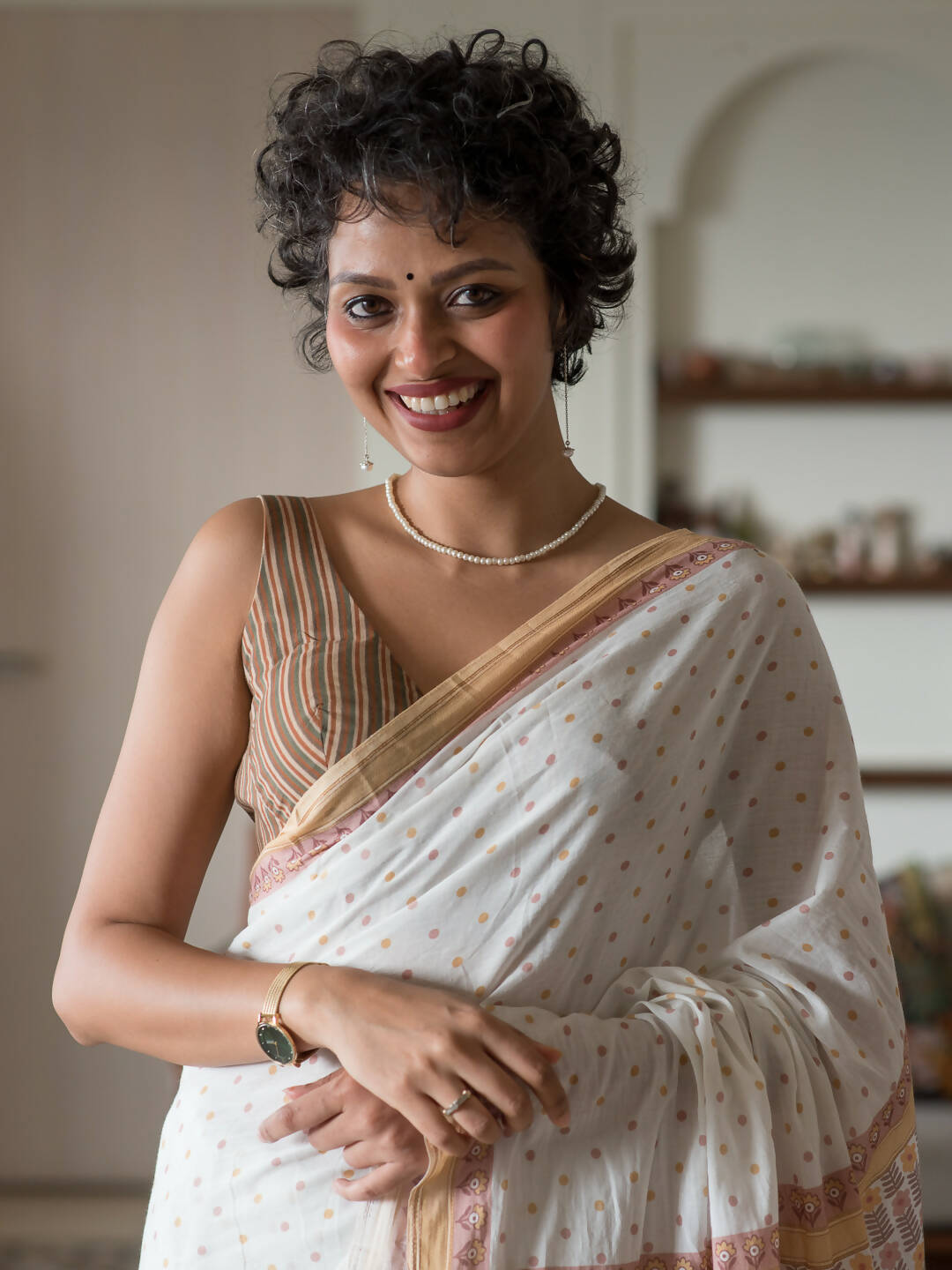 Suta White Woven Design Pure Cotton Saree | Grocsy