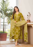 Jaimini Women Cotton Printed V-Neck 3/4 Sleeves Calf Length Flared Kurta Pant And Dupatta Set | Grocsy