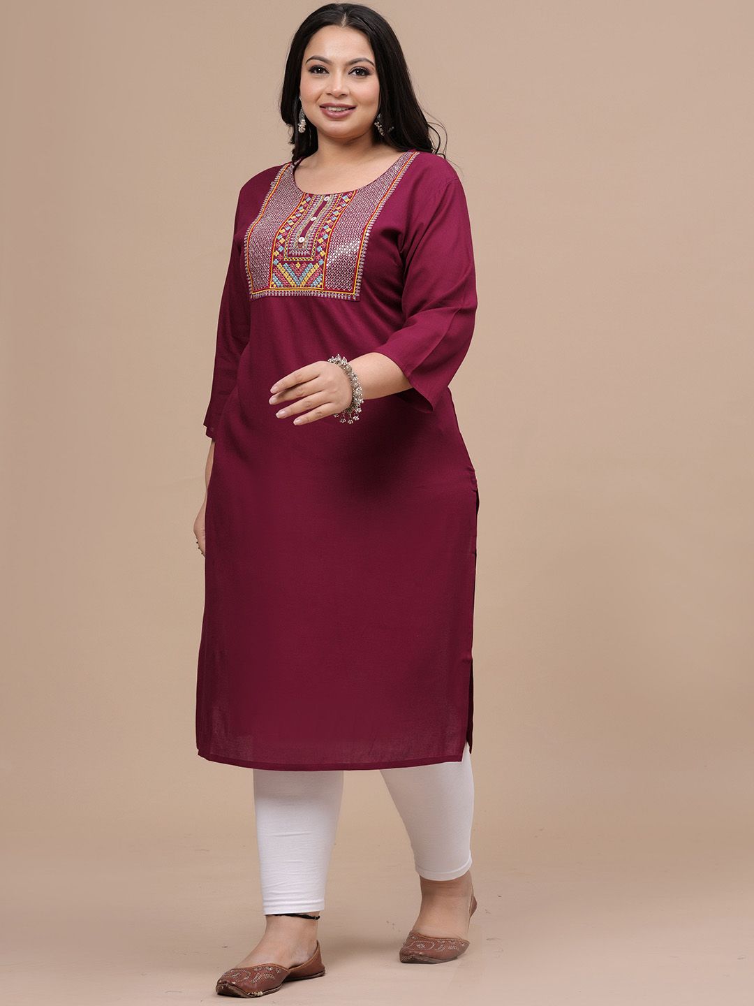 Sztori Women Ethnic Motifs Thread Work Kurta | Grocsy