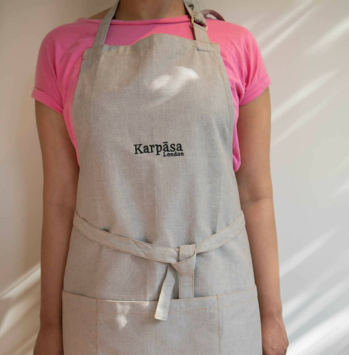 Karpasa London Organic Cotton Apron | Grocsy