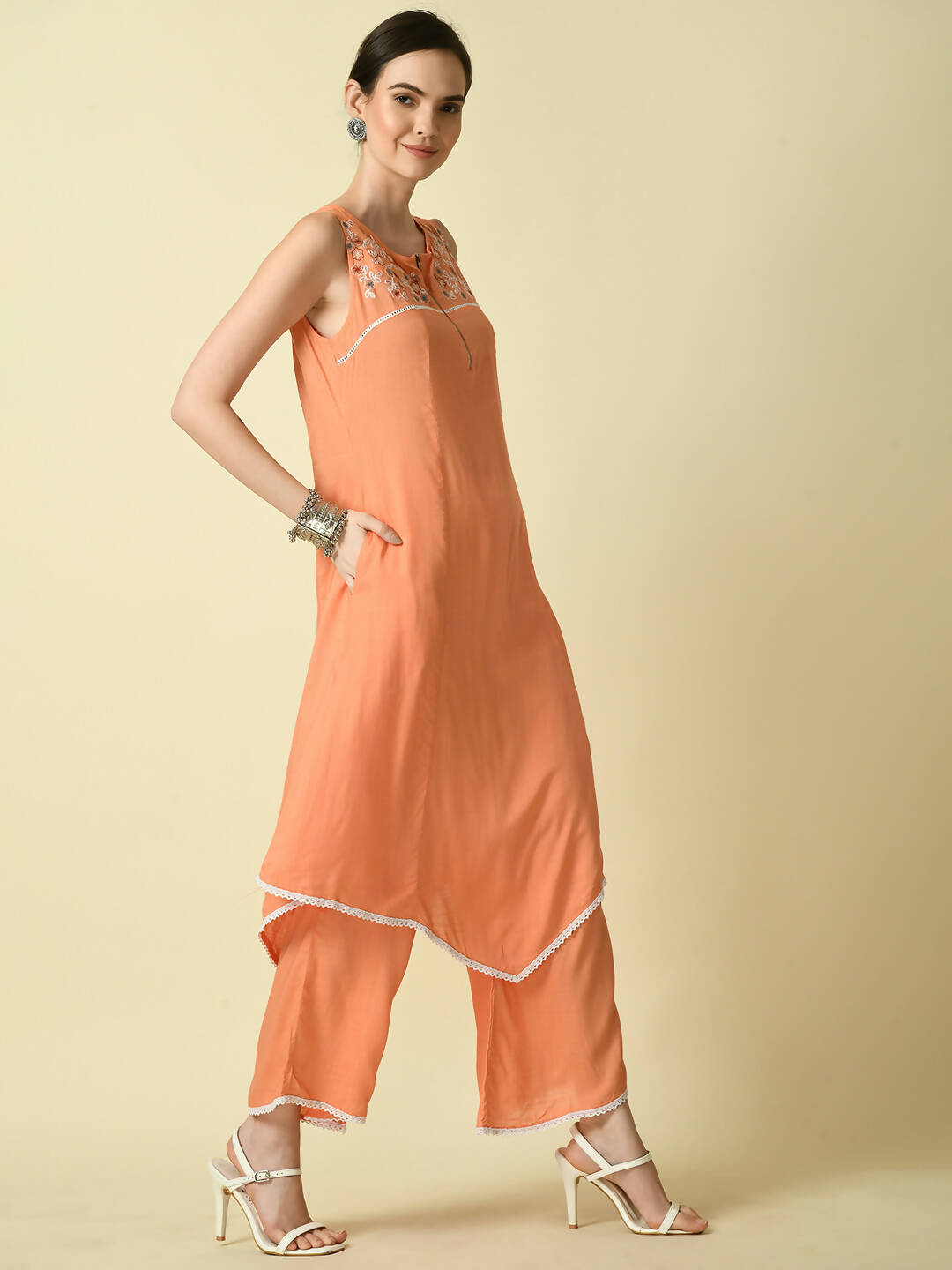 Myshka Women's Peach Embroidered Kurta With Palazzo | Grocsy