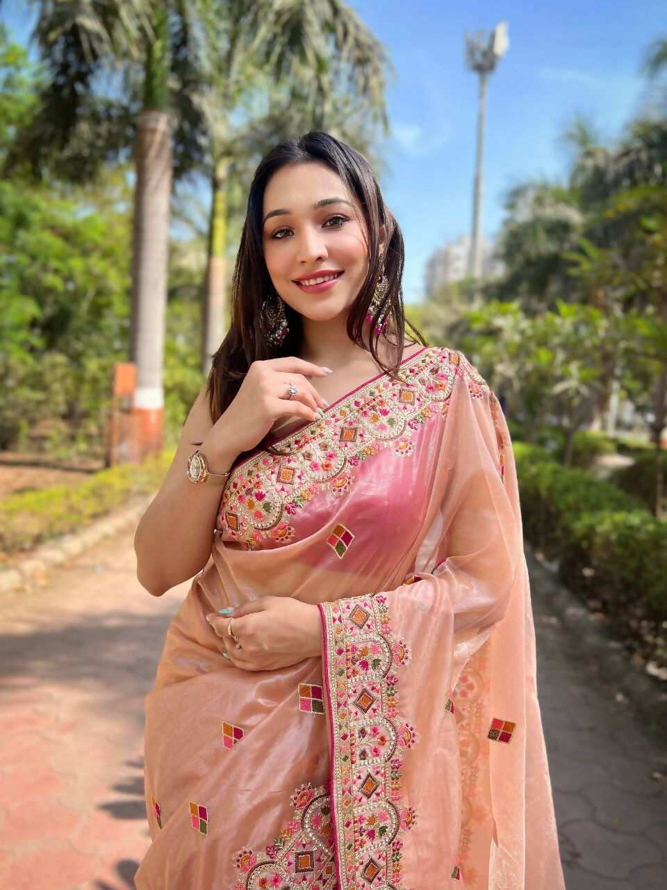 Vastranavya Twill Net Designer Embroidery & Colour Thread & Diamond work Saree with Blouse Material - Peach | Grocsy