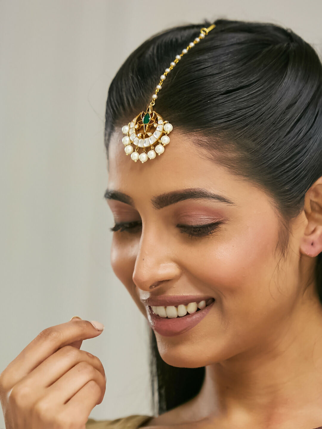 Nuyug 22K Gold-Plated Green Stone & Kundan Studded with Pearl Drop Maang Tikka Head Jewellery | Grocsy