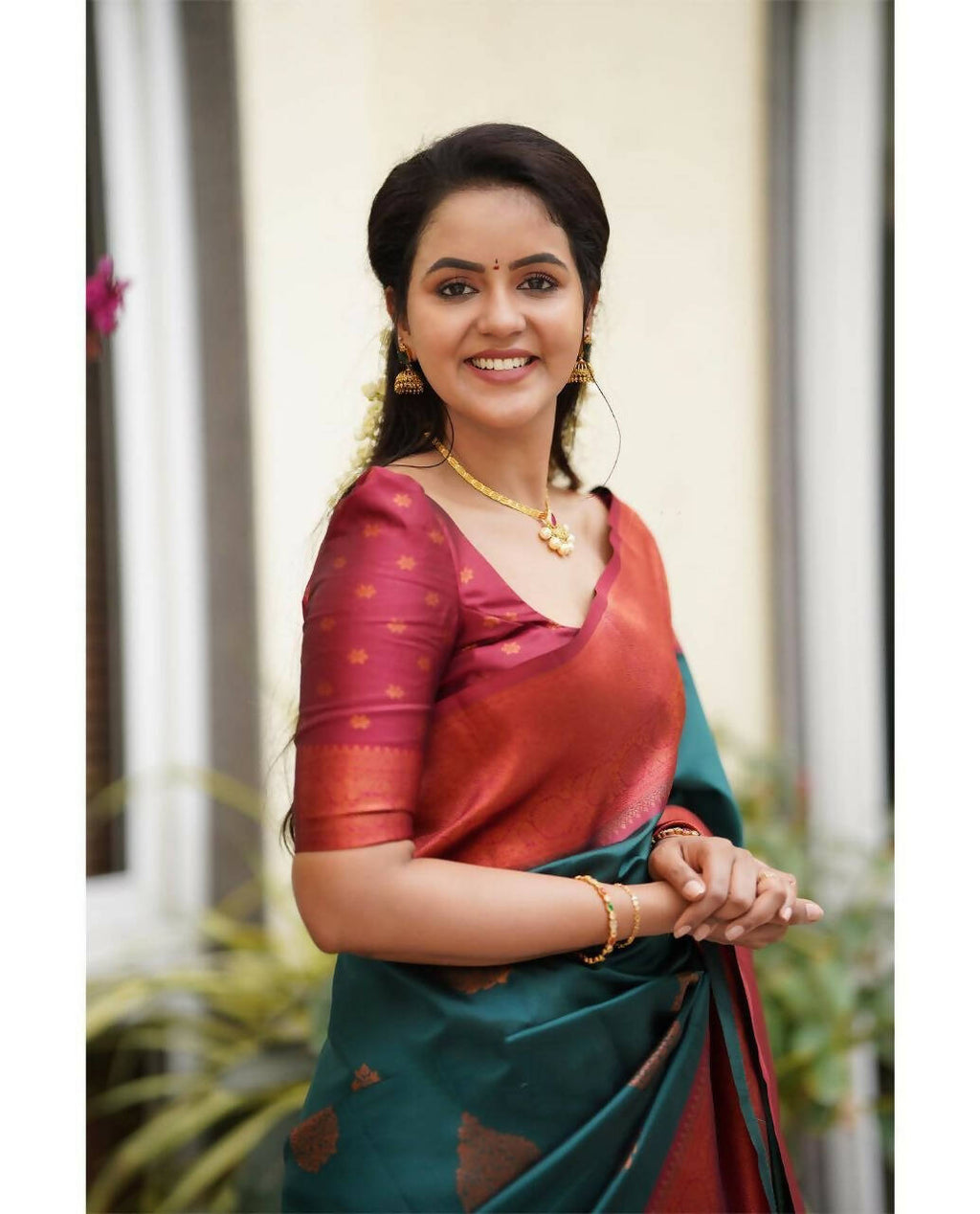 DEIANA'S Beautiful Designer Golden zari Soft Lichi Silk Saree - Rama | Grocsy