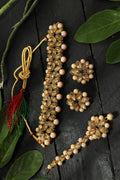 Mominos Fashion Johar Kamal Gold-Polished Brass Finish Kundan/Pearls Choker For Women (Golden) | Grocsy