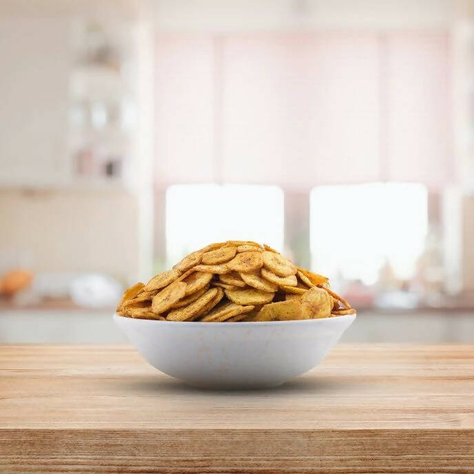 Home D'elite Black Pepper Banana Chips (Round) | Grocsy