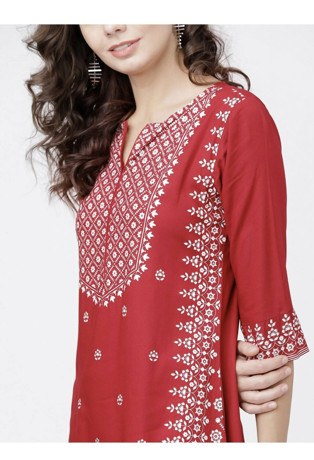 Cheera Embellished Daily Wear Cotton Blend Kurta - Red & White | Grocsy