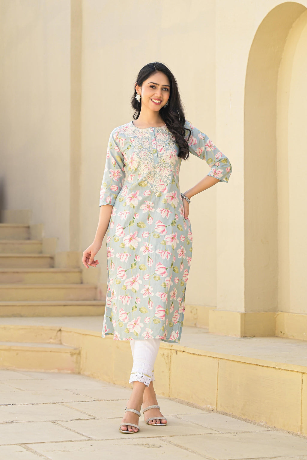 Juniper Women's Green Floral Printed Cotton Kurta With Thread Work & Buttons | Grocsy