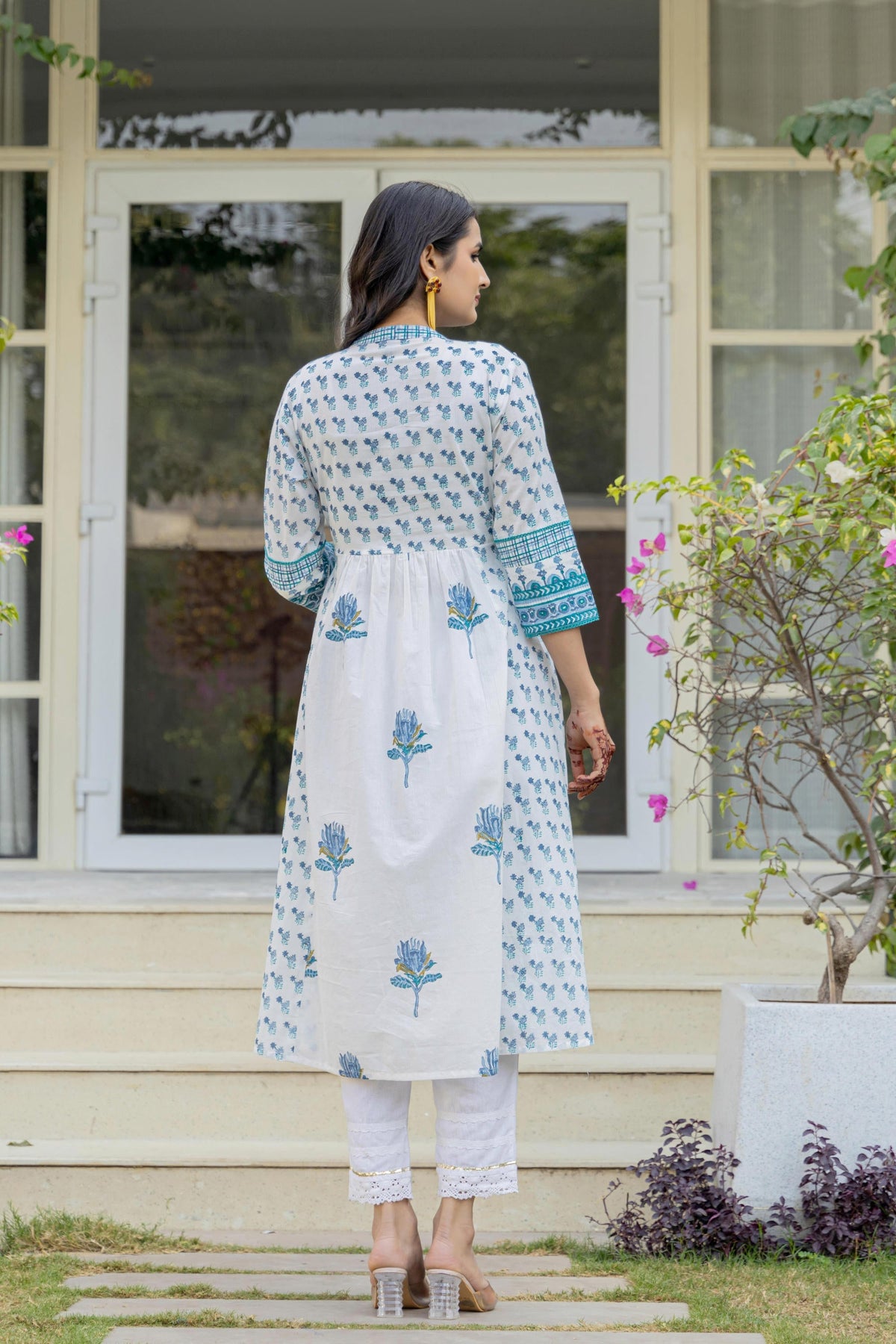 Juniper Women's White Floral Printed Cotton Kurta With Buttons | Grocsy