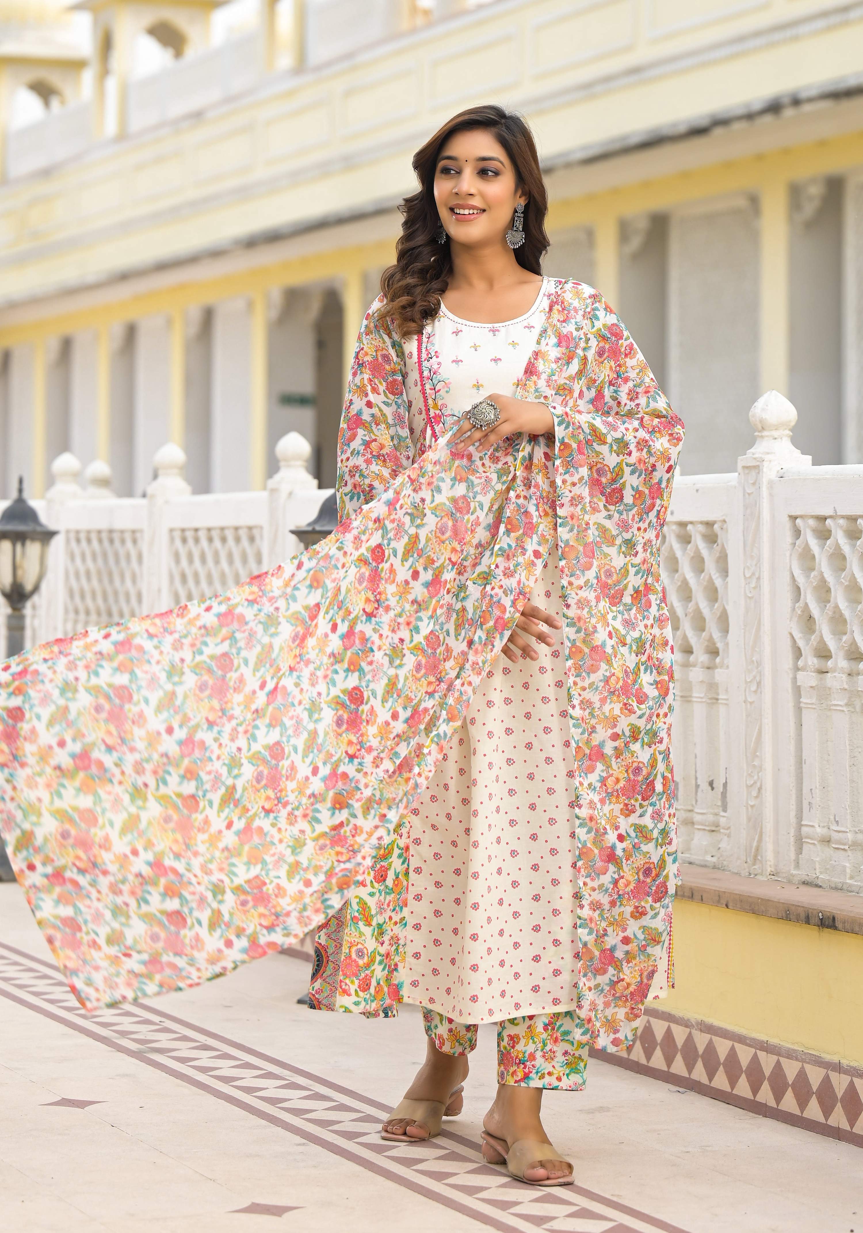 Juniper White Kurta Set | Grocsy