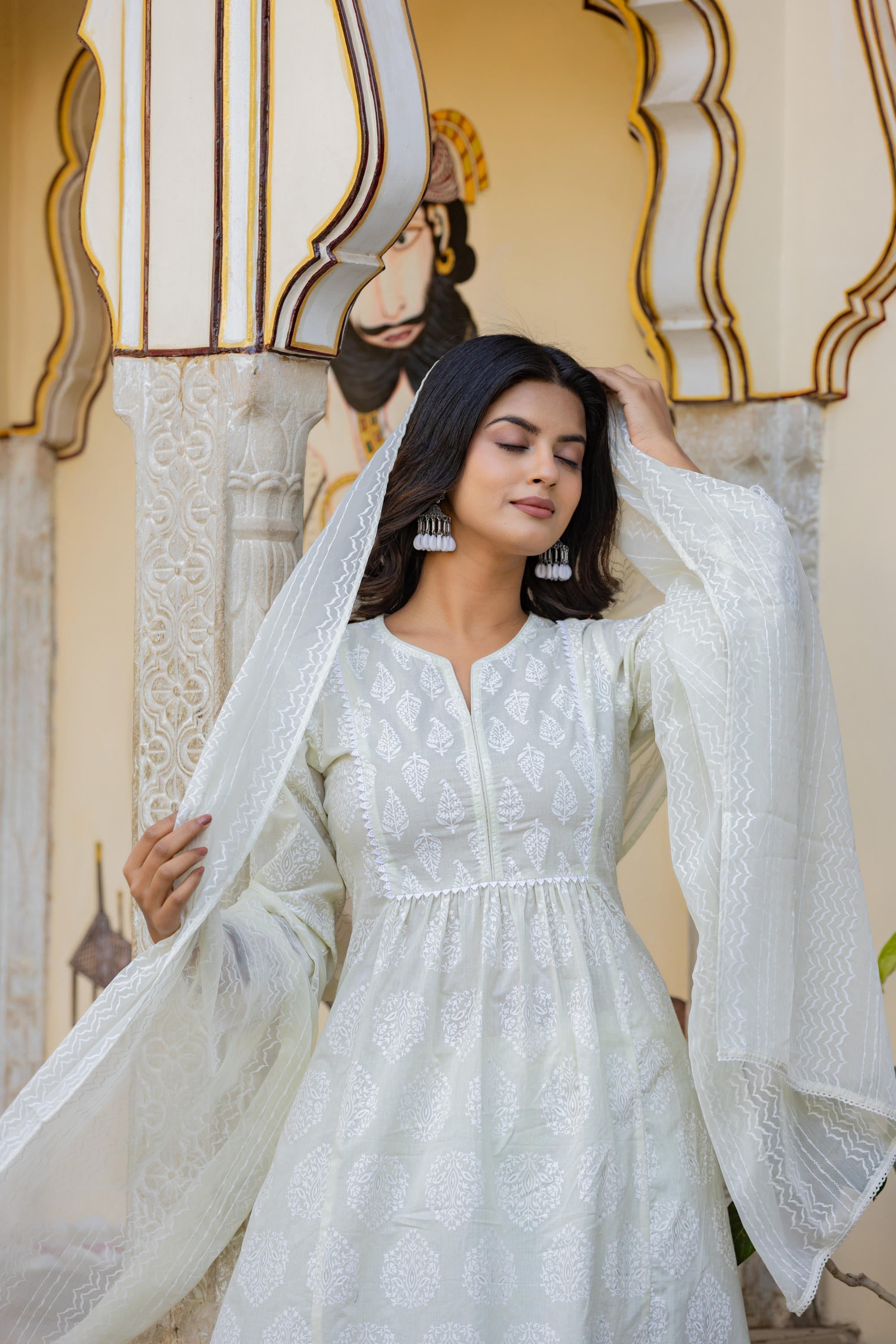 Juniper White Ethnic Motif Printed Cotton Kurta Set With Lace & Thread Work | Grocsy