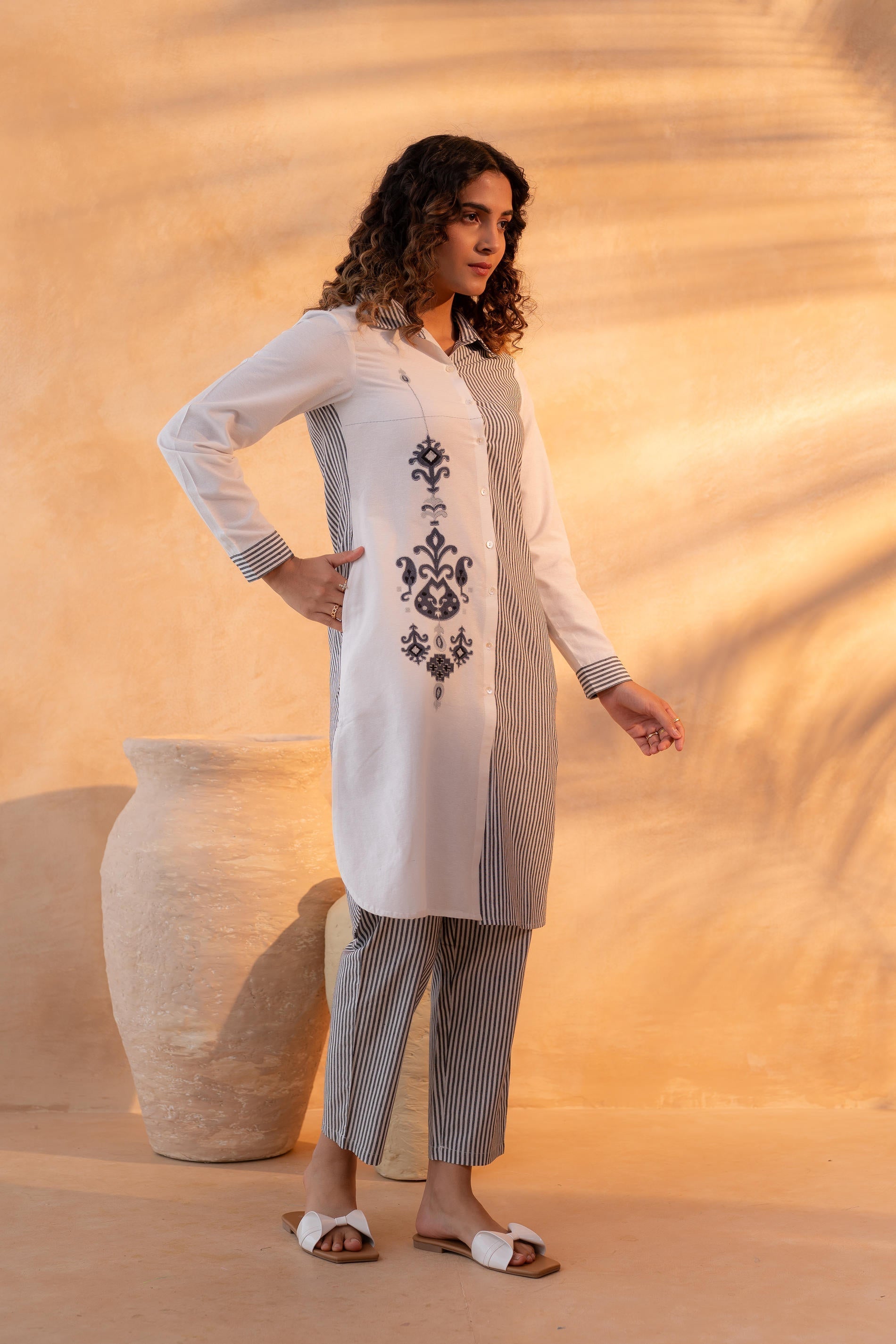 Juniper Black & White Divide Embroidered Panel Kurta Set | Grocsy
