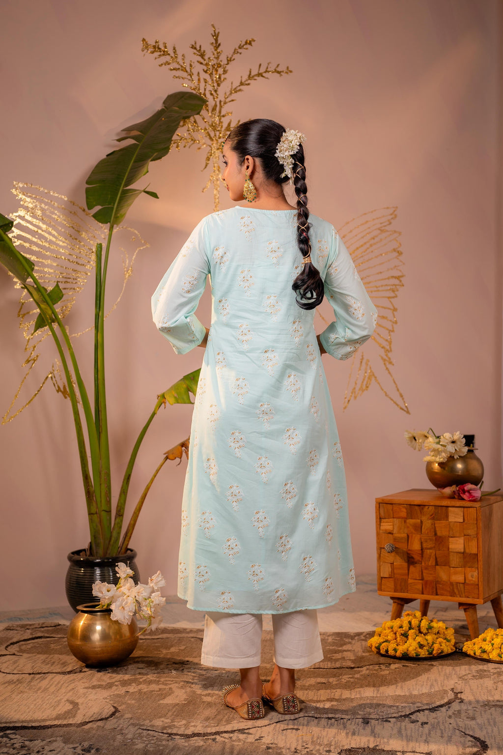 Juniper Ocean Aqua Embroidered Kurta | Grocsy