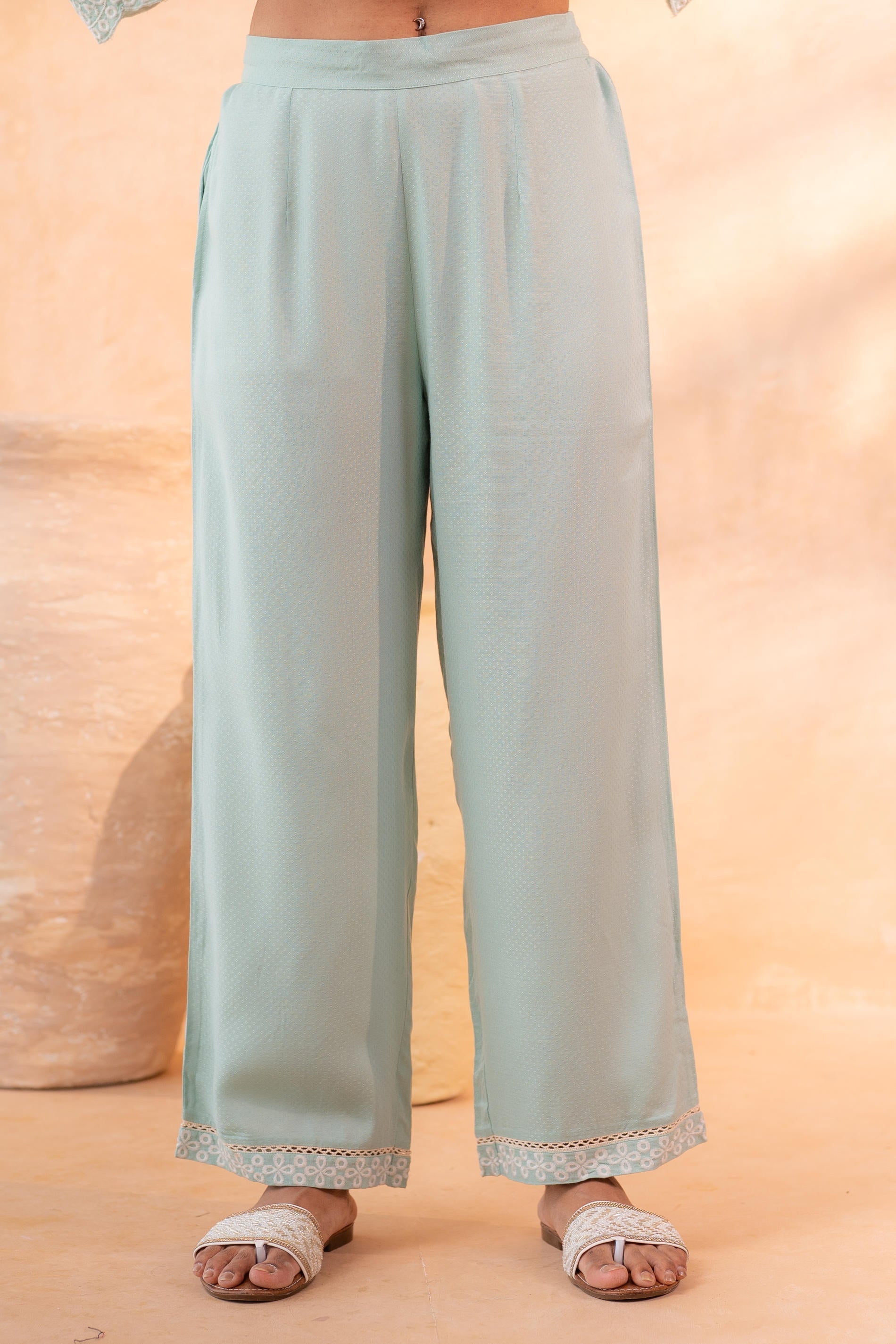 Juniper SageGreen Schiffli Lounge Co-Ord | Grocsy