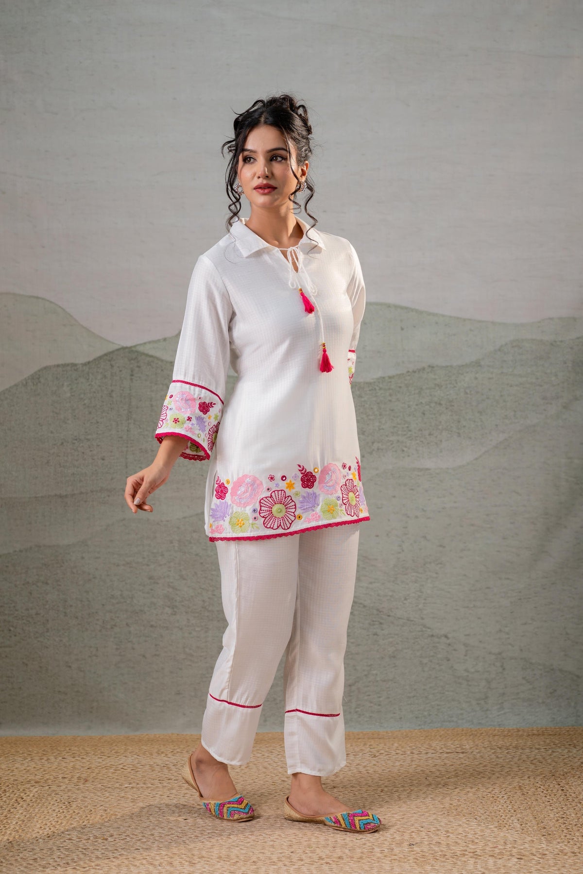 Juniper White Bloom Tassel Kurta Co-Ord | Grocsy