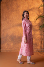 Juniper Gulnaar Peach Foil Print Kurta | Grocsy