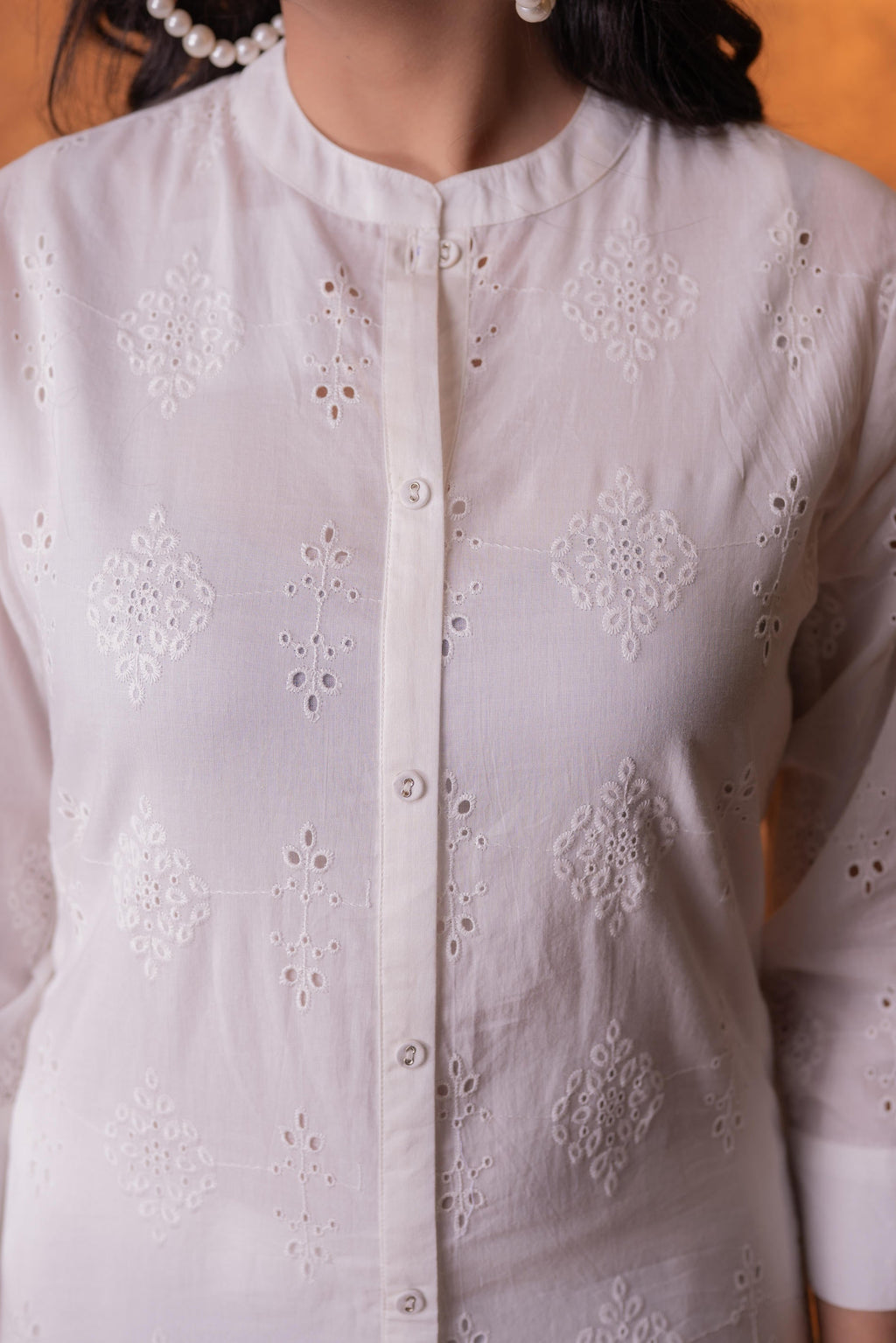 Juniper Off-White Chikankari Kurta | Grocsy