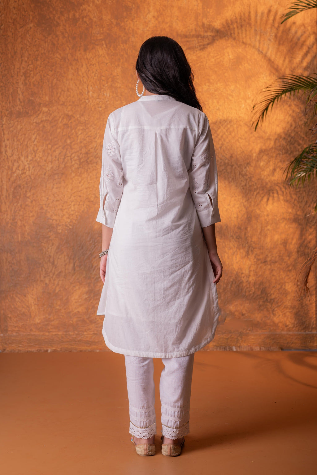 Juniper Off-White Chikankari Kurta | Grocsy