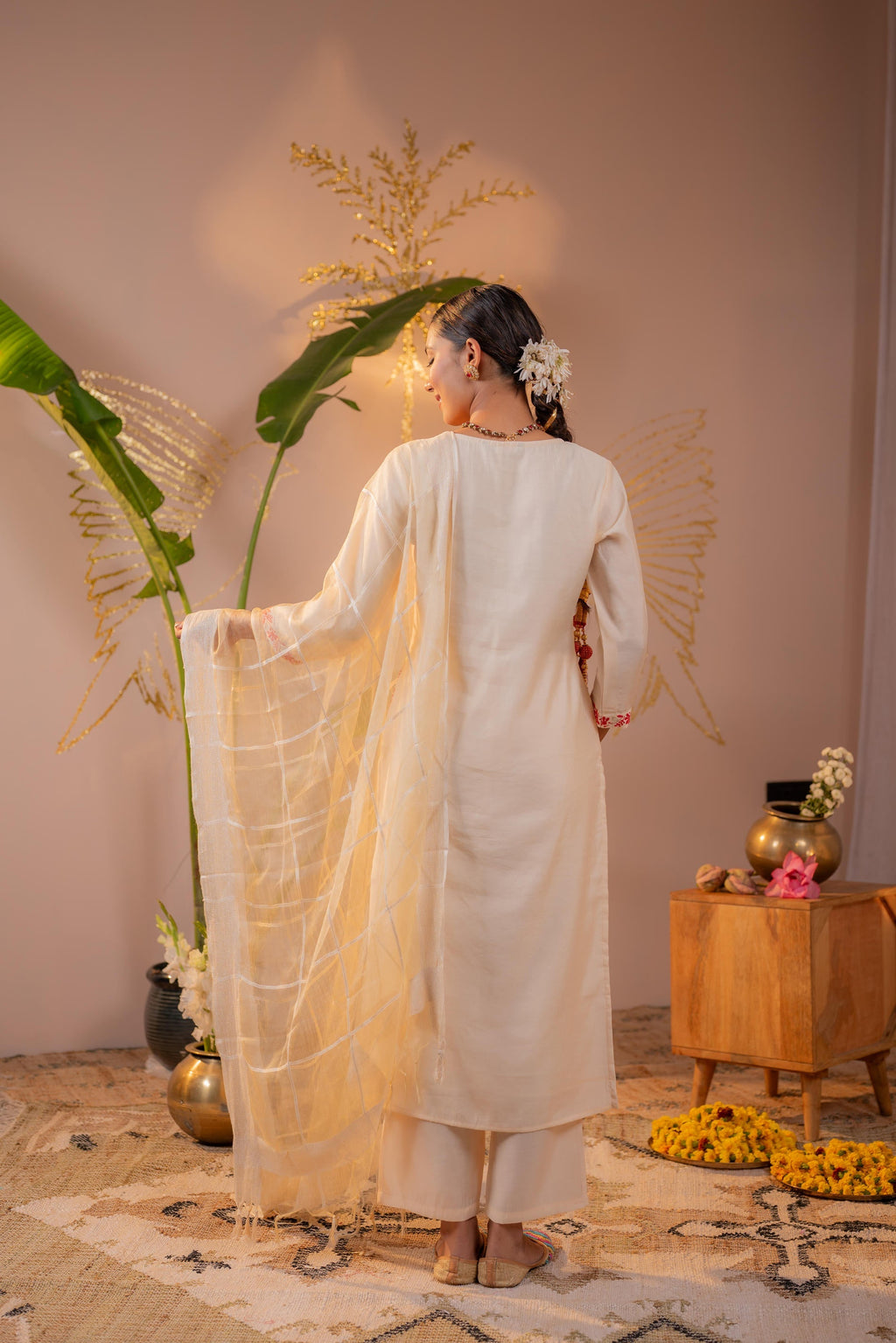 Juniper Ivory Coral Blossom Printed Kurta Pant And Dupatta Set | Grocsy
