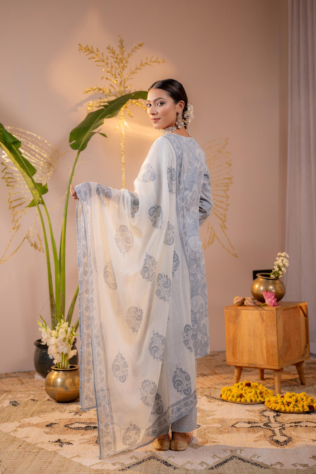 Juniper Powder Grey Paisley Grace Kurta Pant And Dupatta Set | Grocsy