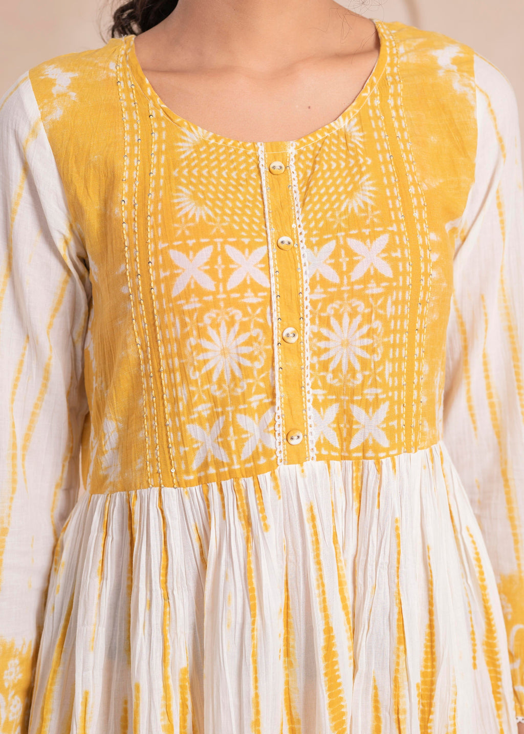 Juniper Mustered and white kurta , solid bottom and tie - dye dupatta with cotton lace , buttons , sequence | Grocsy