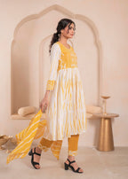Juniper Mustered and white kurta , solid bottom and tie - dye dupatta with cotton lace , buttons , sequence | Grocsy