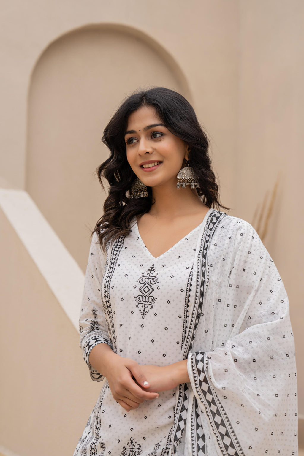 Juniper White Printed Kurta Set with Palazzo & Dupatta | Grocsy