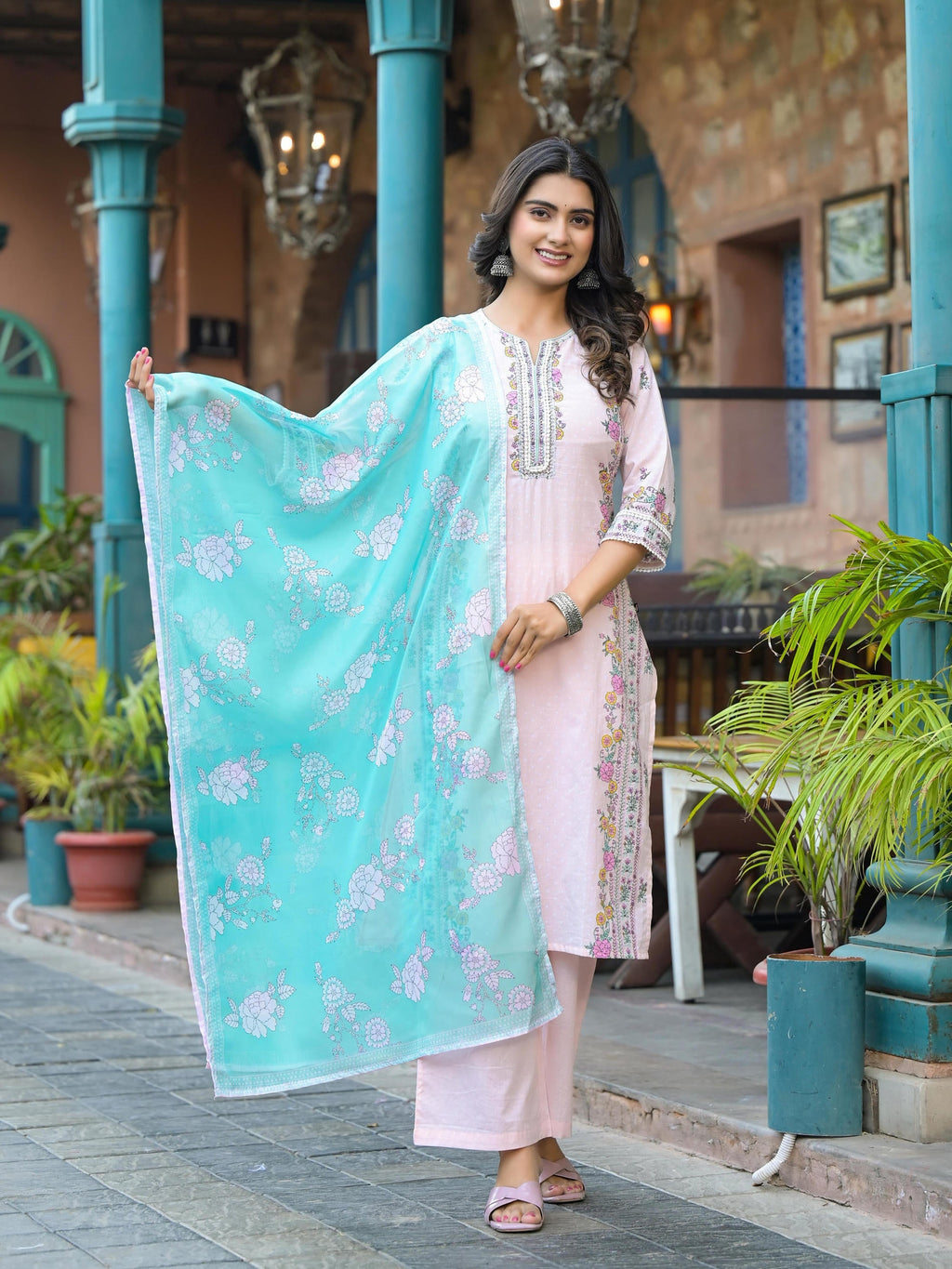 Juniper Onion Pink Embroidered Kurta Set With Aqua Floral Dupatta | Grocsy