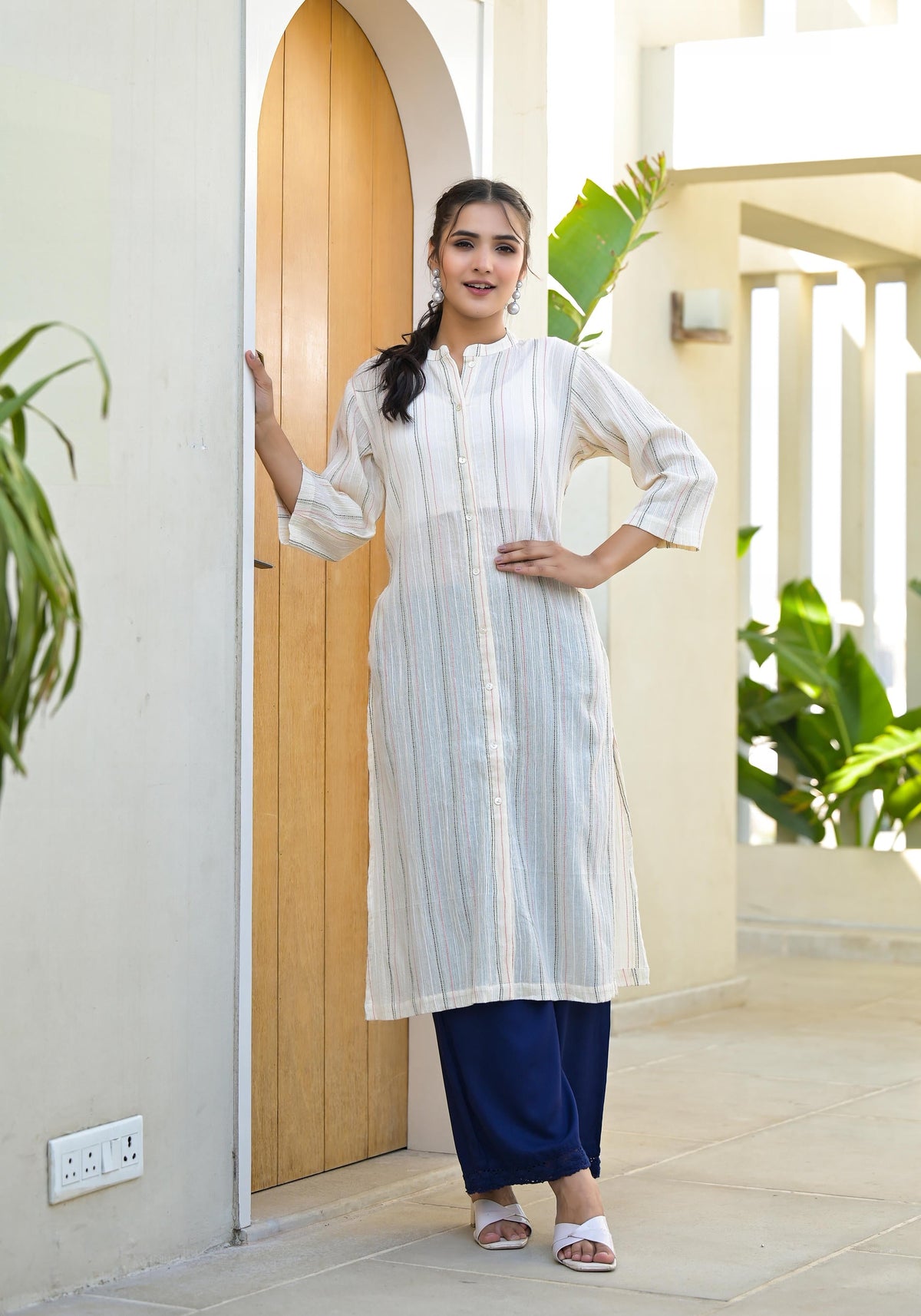Juniper Minimal Ivory Striped Straight Kurta | Grocsy