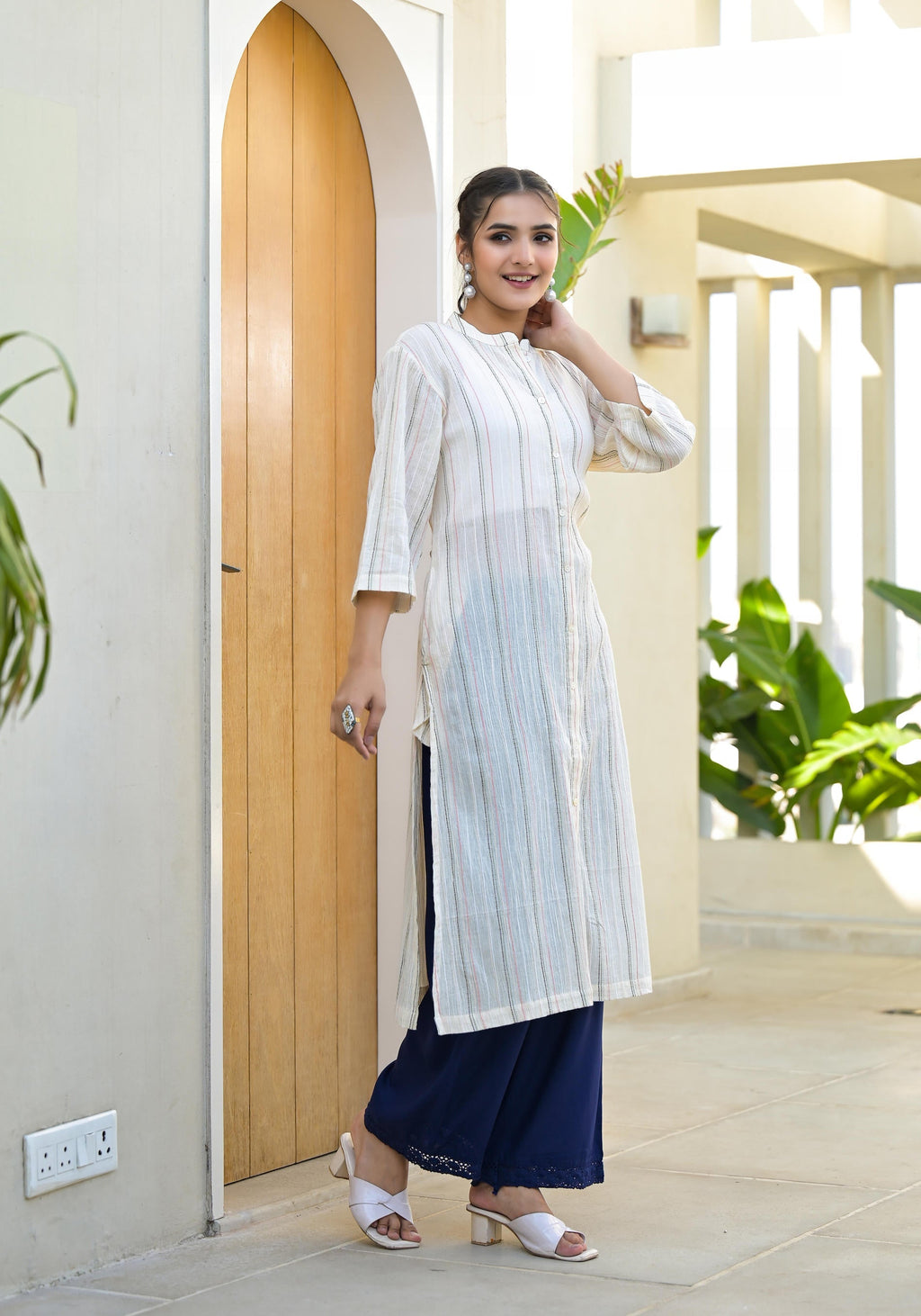Juniper Minimal Ivory Striped Straight Kurta | Grocsy