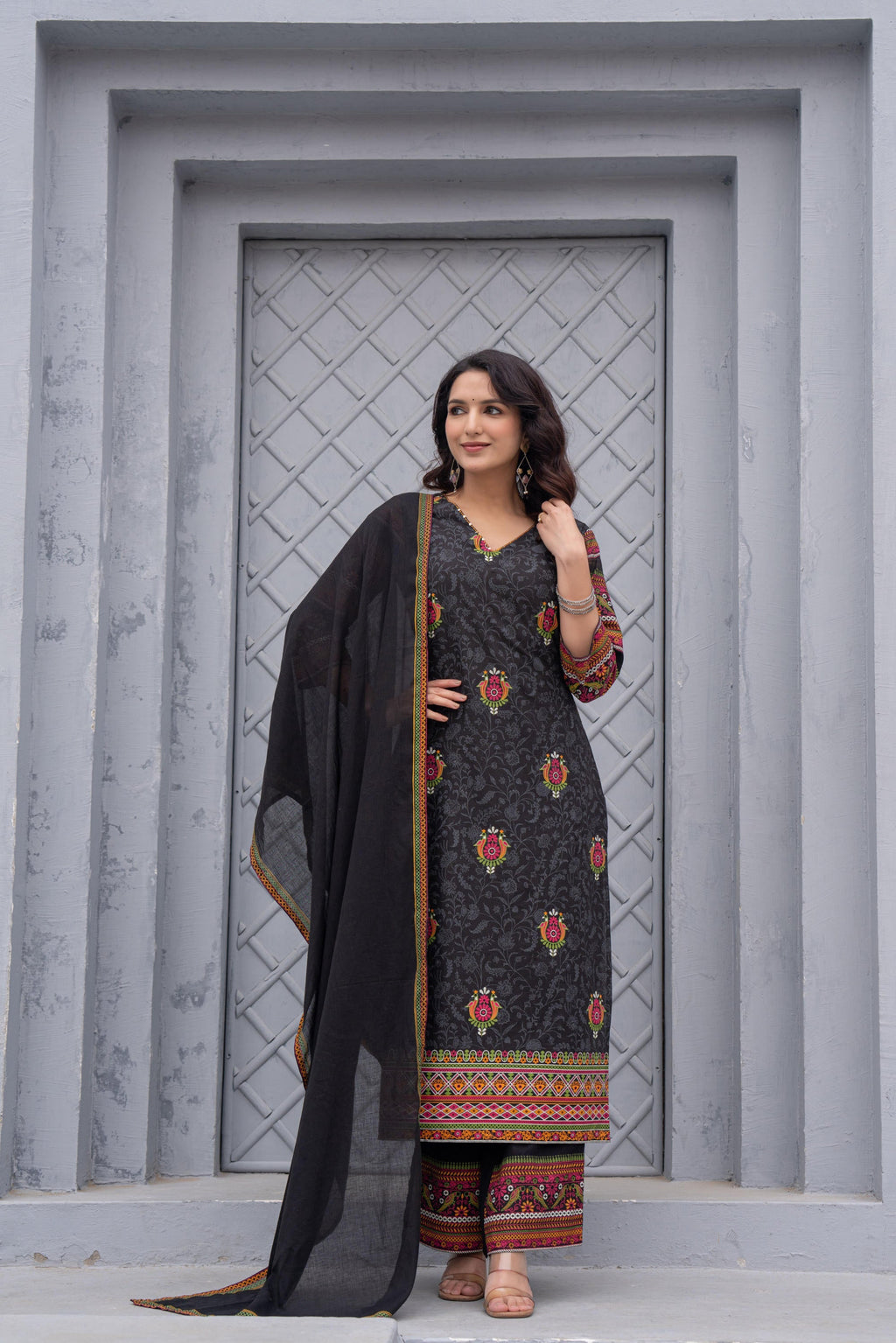 Juniper Black Floral Printed Cotton Kurta Set With Thread Work & Sequins | Grocsy