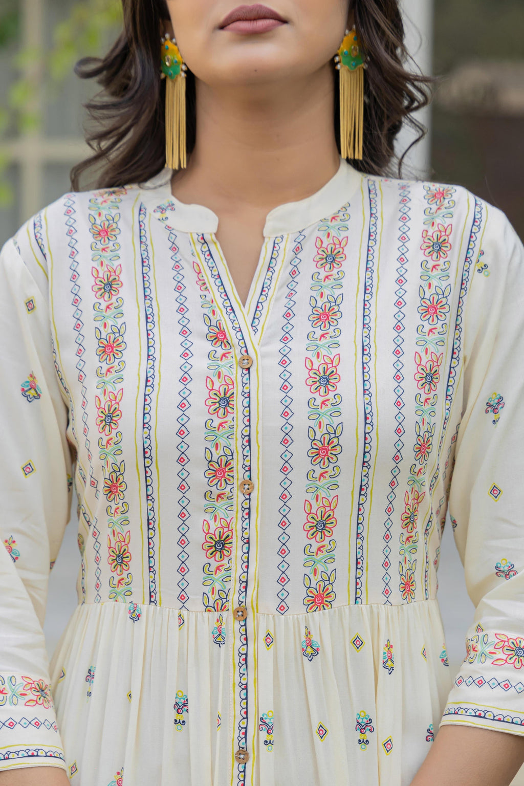 Juniper Ivory Floral Printed Cotton Kurta With Thread Work & Lace | Grocsy