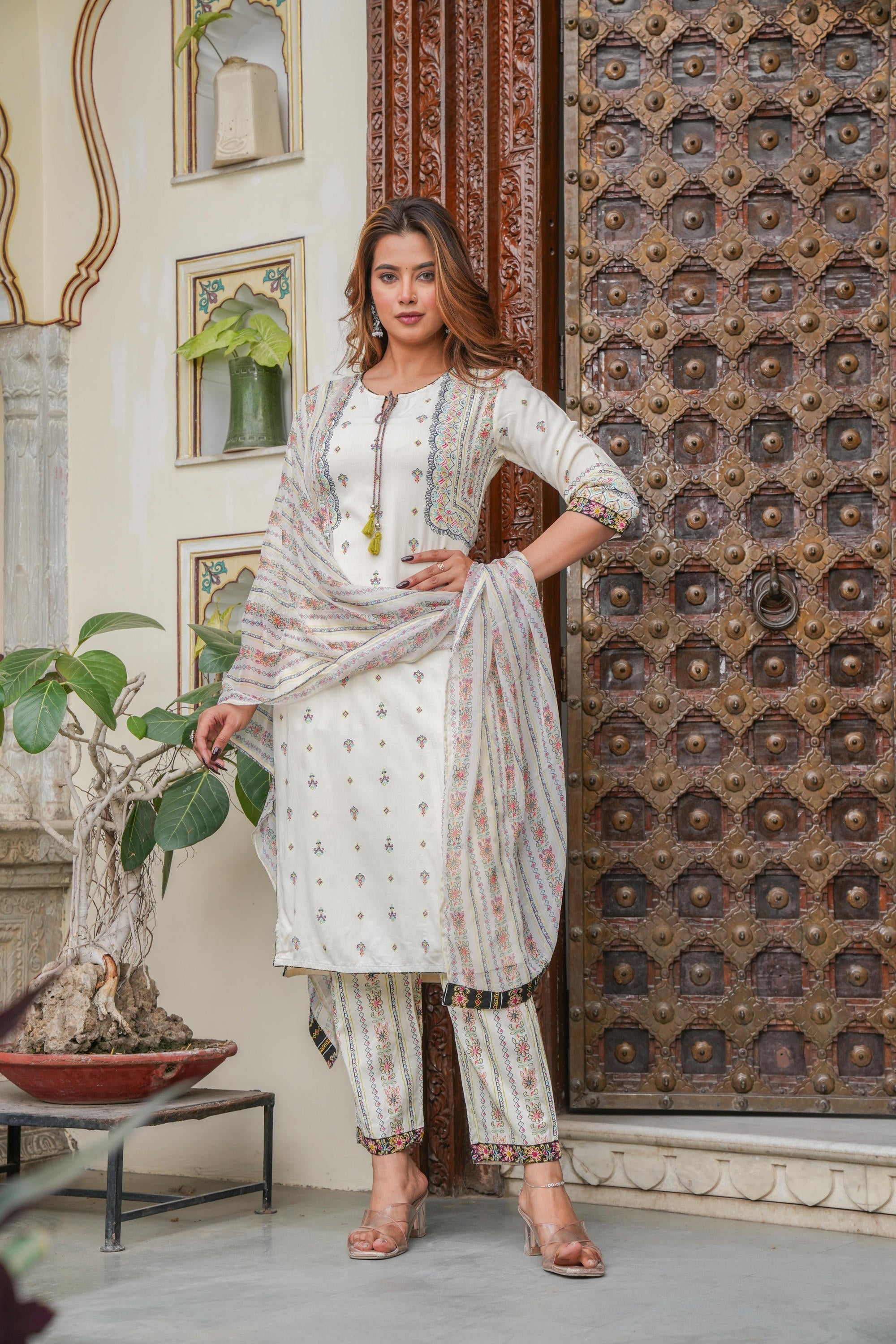 Juniper Off white printed kurta , Printed bottom and floral dupatta with dori and tassel | Grocsy