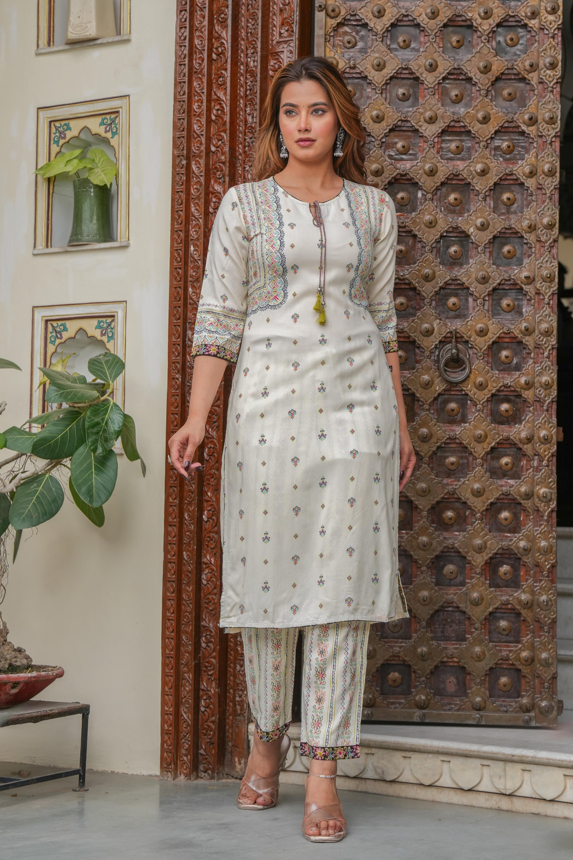 Juniper Off white printed kurta , Printed bottom and floral dupatta with dori and tassel | Grocsy