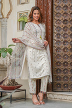 Juniper Off white printed kurta , Printed bottom and floral dupatta with dori and tassel | Grocsy