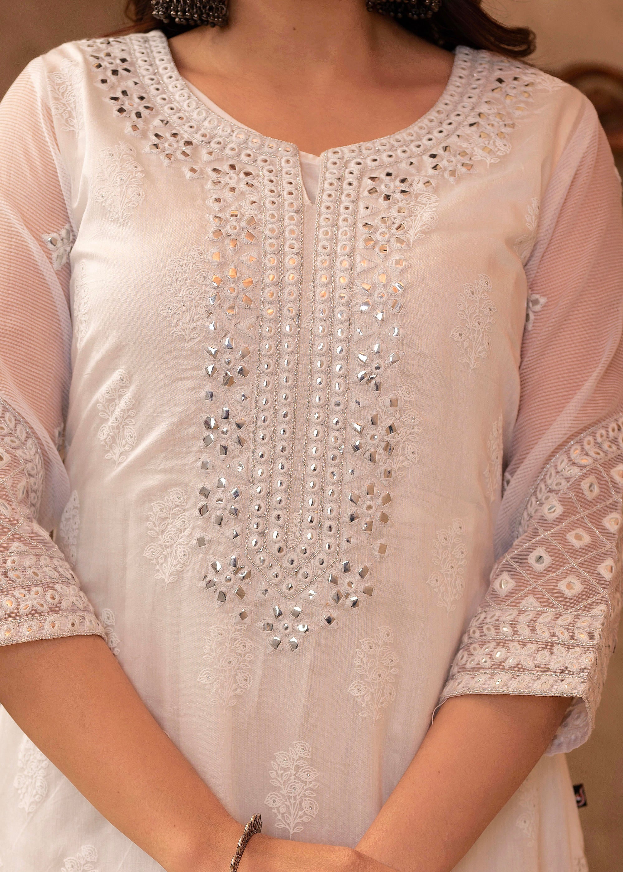 Juniper White Chanderi Mirror Embroidered Kurta with Gota Lace & Glitter Work | Grocsy