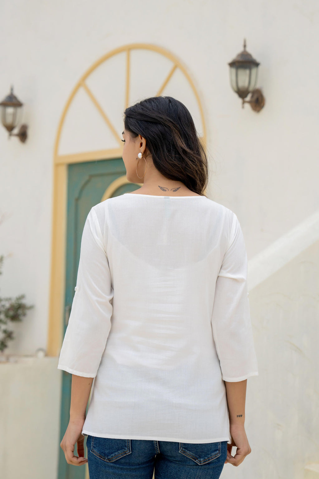 Juniper White Solid Viscose Tunic With Thread Work | Grocsy