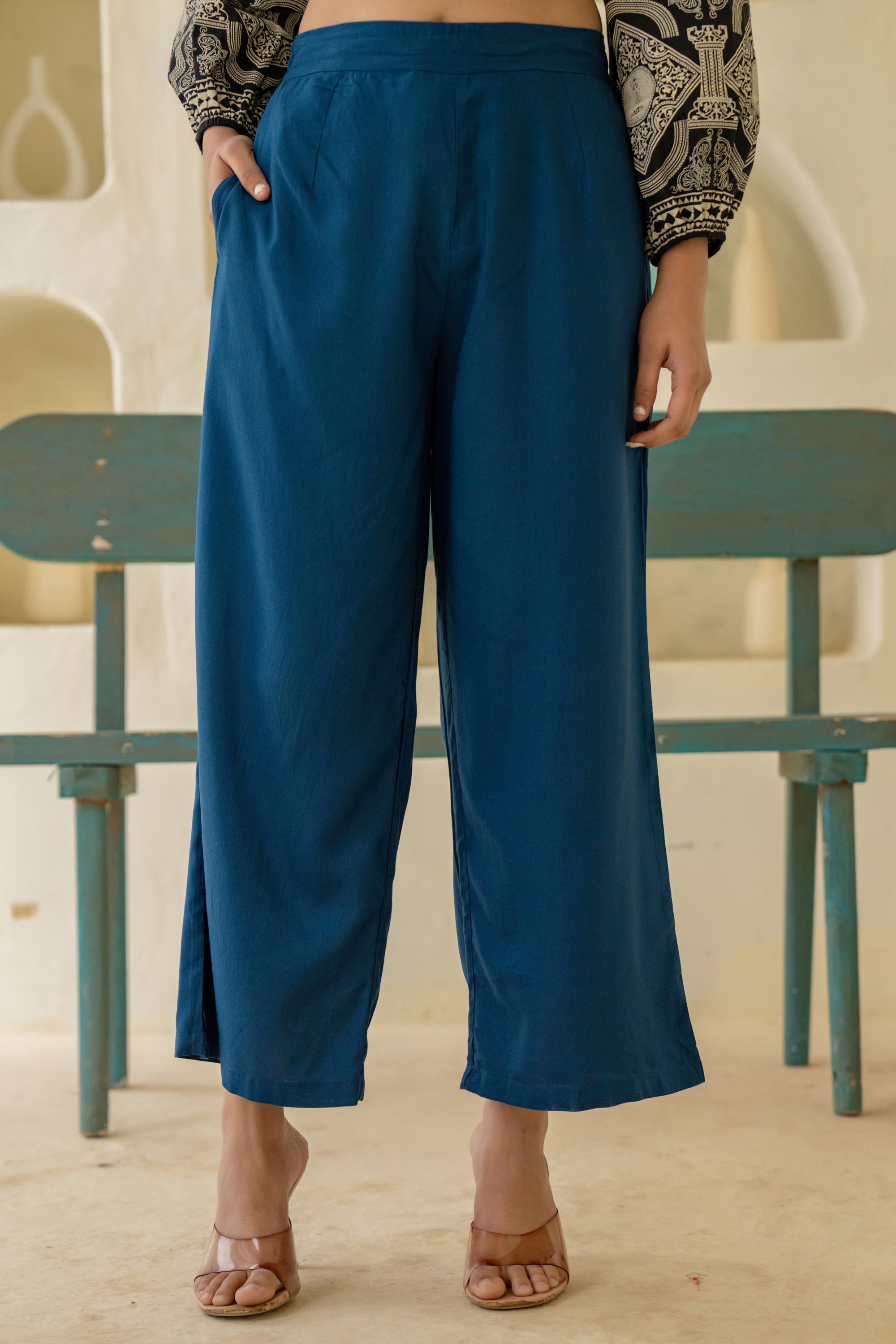 Juniper Navy Solid Viscose Palazzo Pants | Grocsy