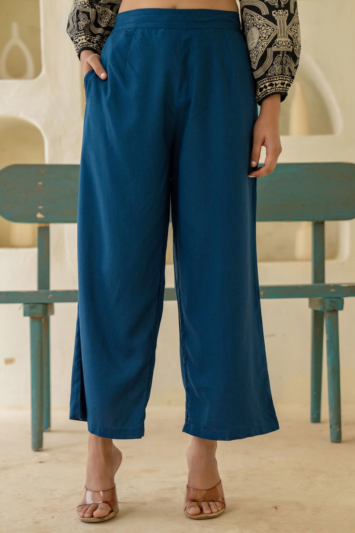Juniper Navy Solid Viscose Palazzo Pants | Grocsy