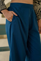 Juniper Navy Solid Viscose Palazzo Pants | Grocsy