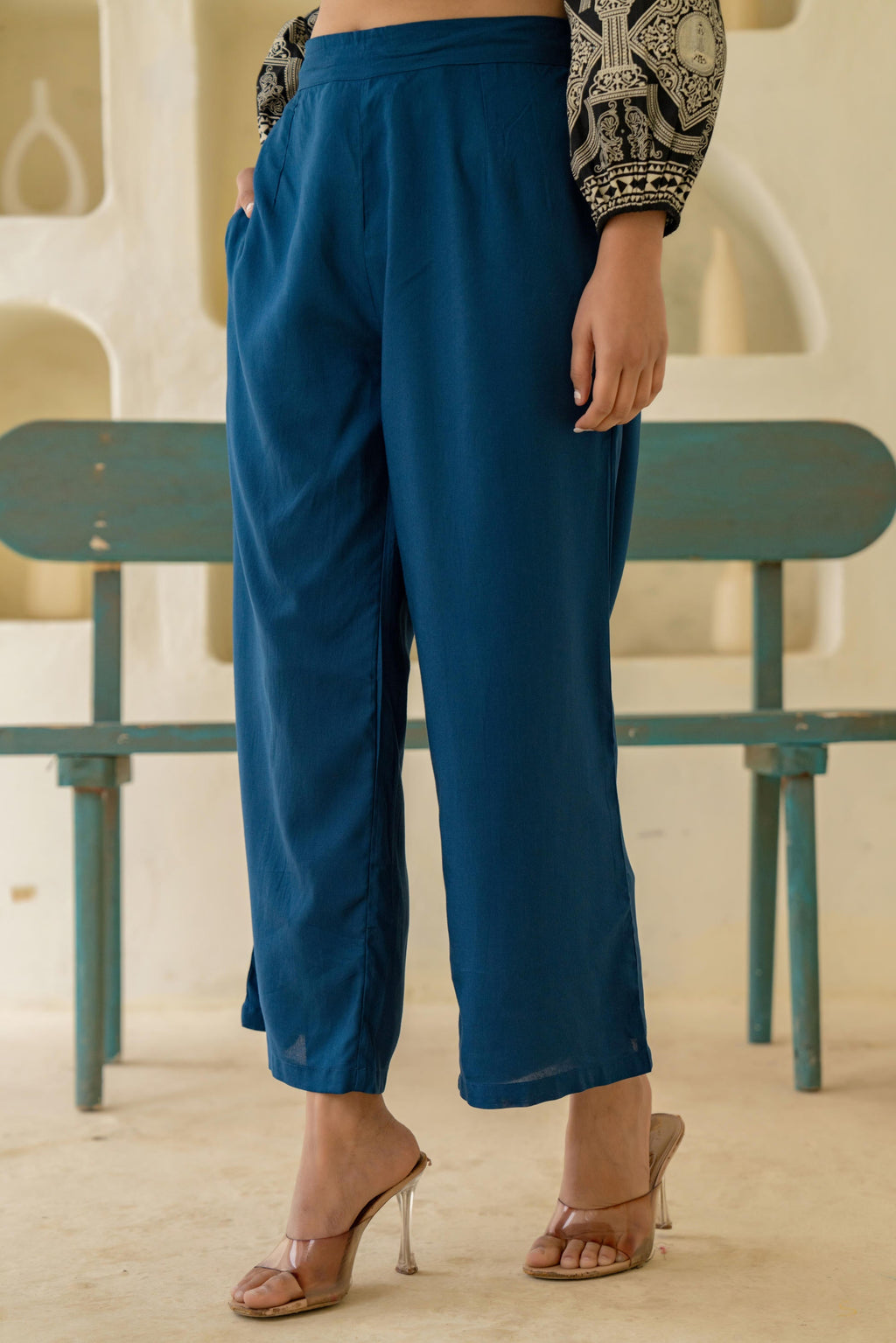 Juniper Navy Solid Viscose Palazzo Pants | Grocsy
