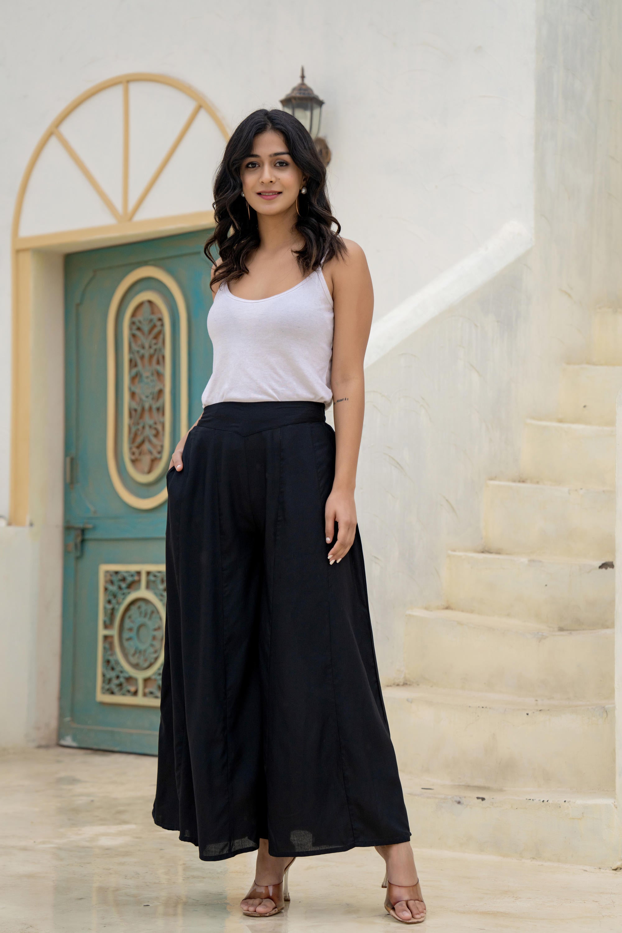 Juniper Black Solid Viscose Palazzo Pants | Grocsy