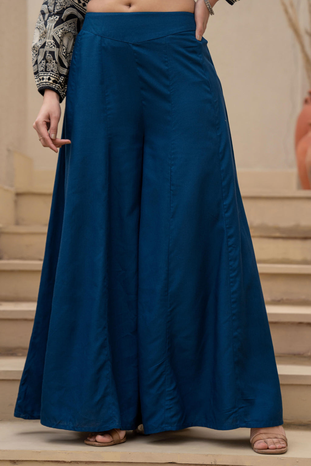 Juniper Navy Solid Viscose Palazzo Pants | Grocsy