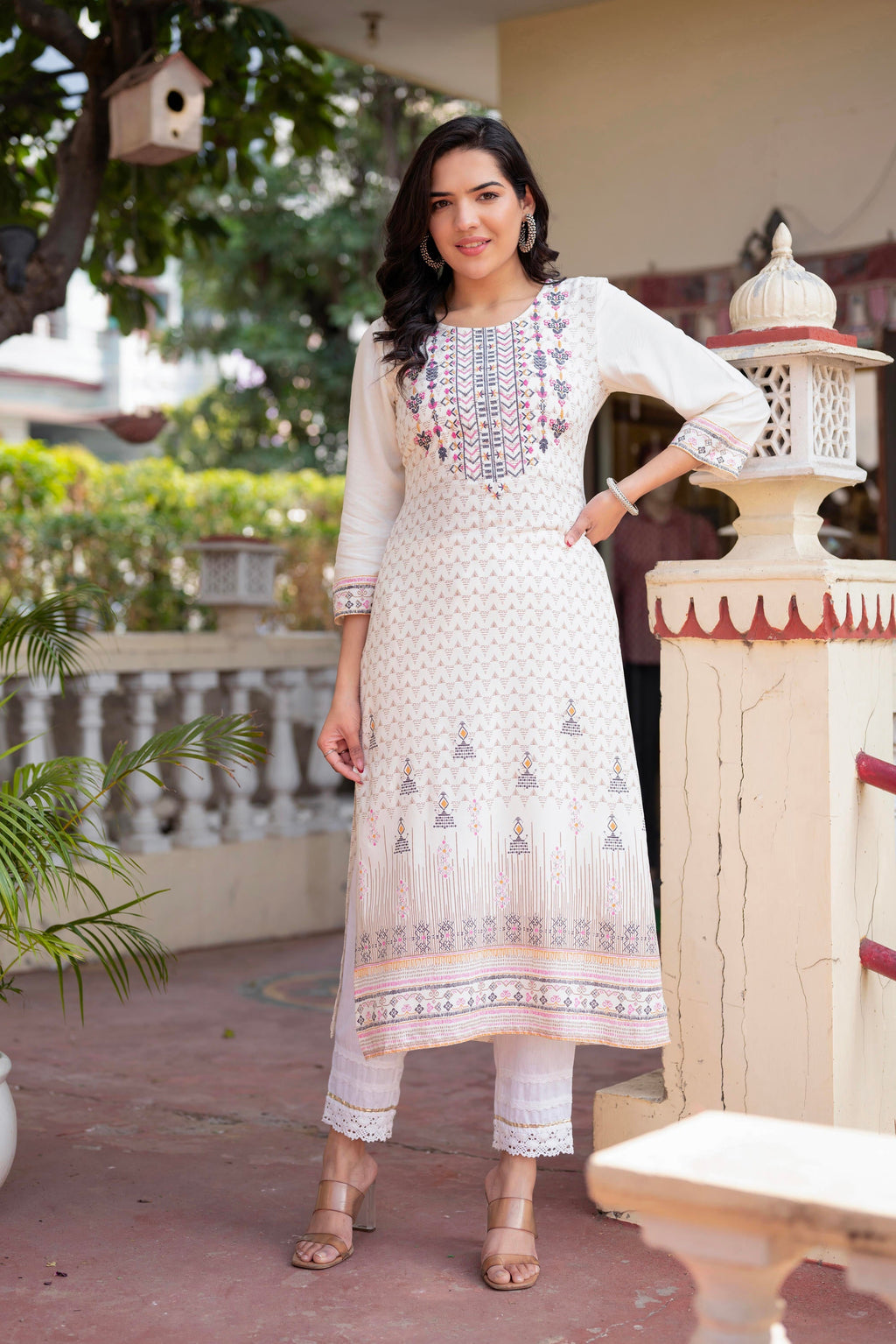 Juniper Off White Viscose Ethnic Motif Kurta With Thread Work | Grocsy